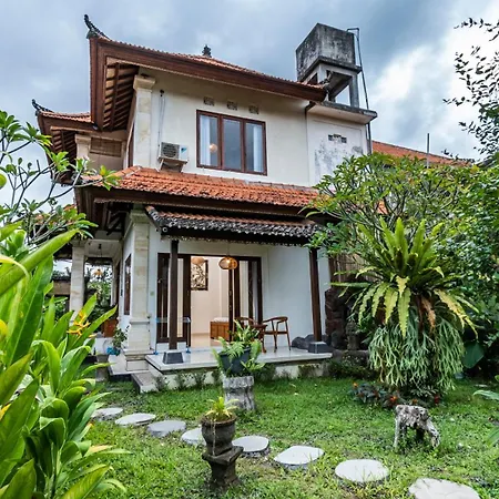 Pondok Loris Villa